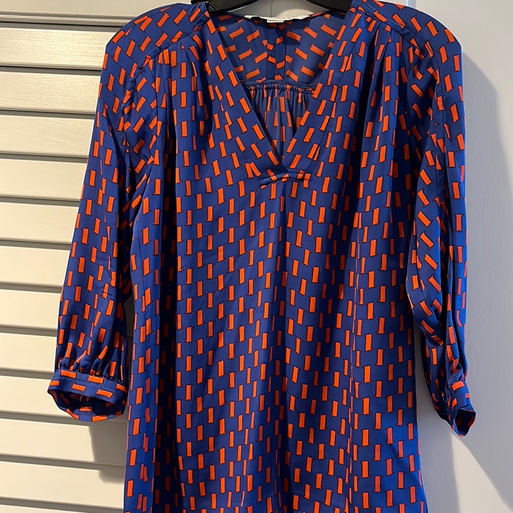 DIANE VON FURSTENBERG long sleeve blouse. Royal blue and orange size 2